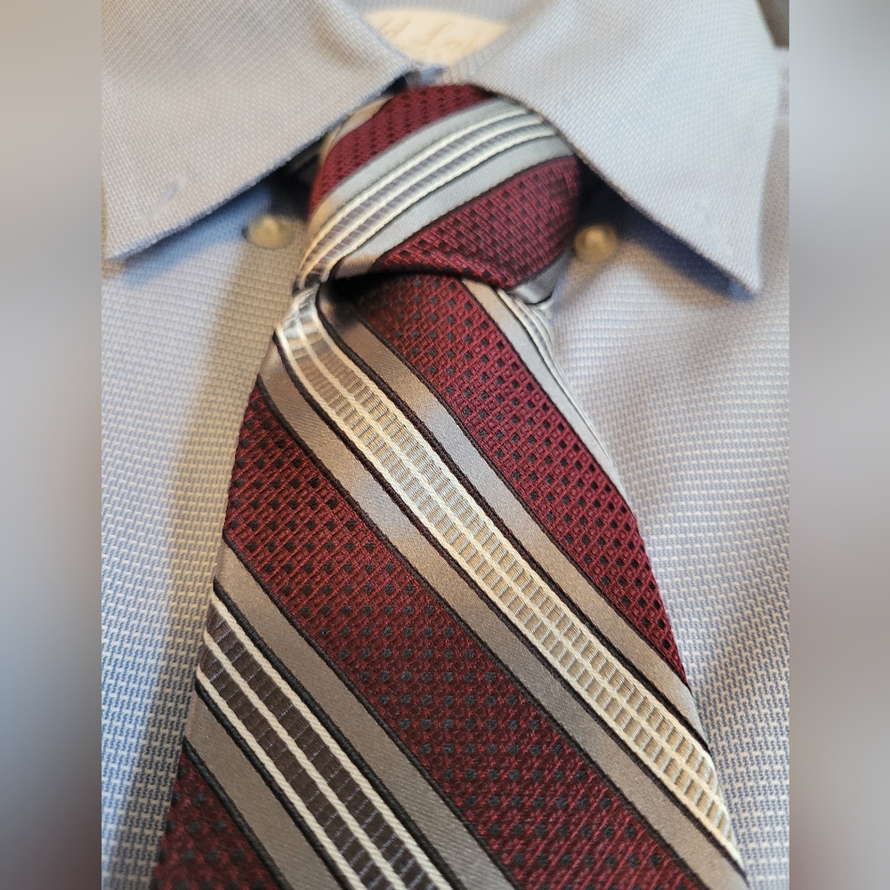 Pronto Uomo Maroon and Silver Striped Tie